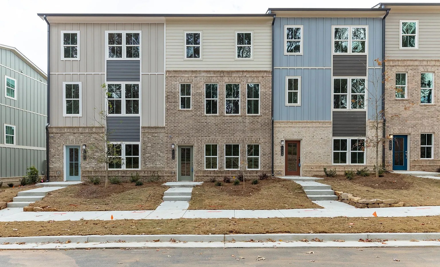 Front exterior of 1162 Buice Lake Parkway